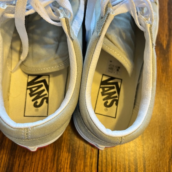 ⚡️FLASH SALE⚡️ Old skool vans desert sage green and true white size 7.5 women’s - Picture 4 of 5